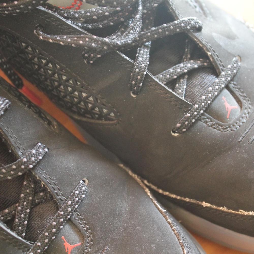 Black Jordans - Picture 2 of 8